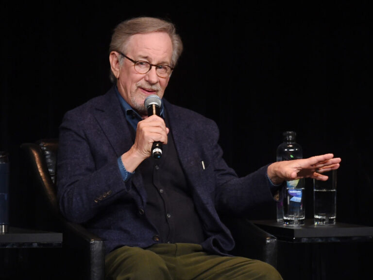 How did Steven Spielberg get so Rich? [Net Worth 2023]